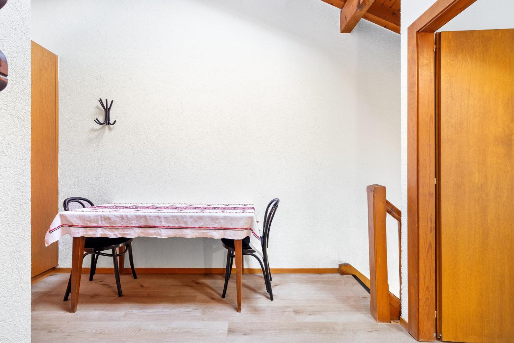 Duplex Cosy Aux Bains De Saillon Appartement Buitenkant foto