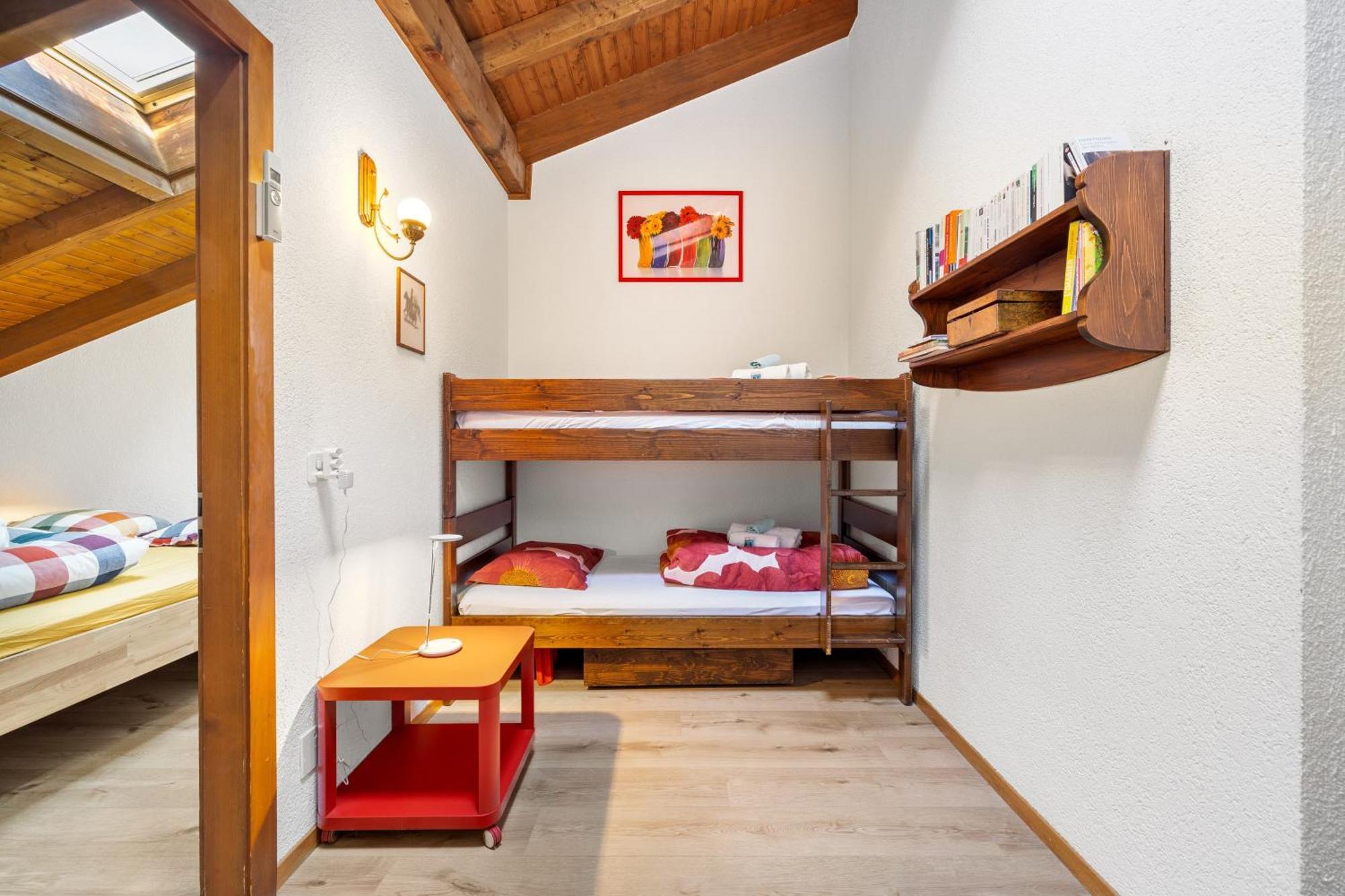 Duplex Cosy Aux Bains De Saillon Appartement Buitenkant foto