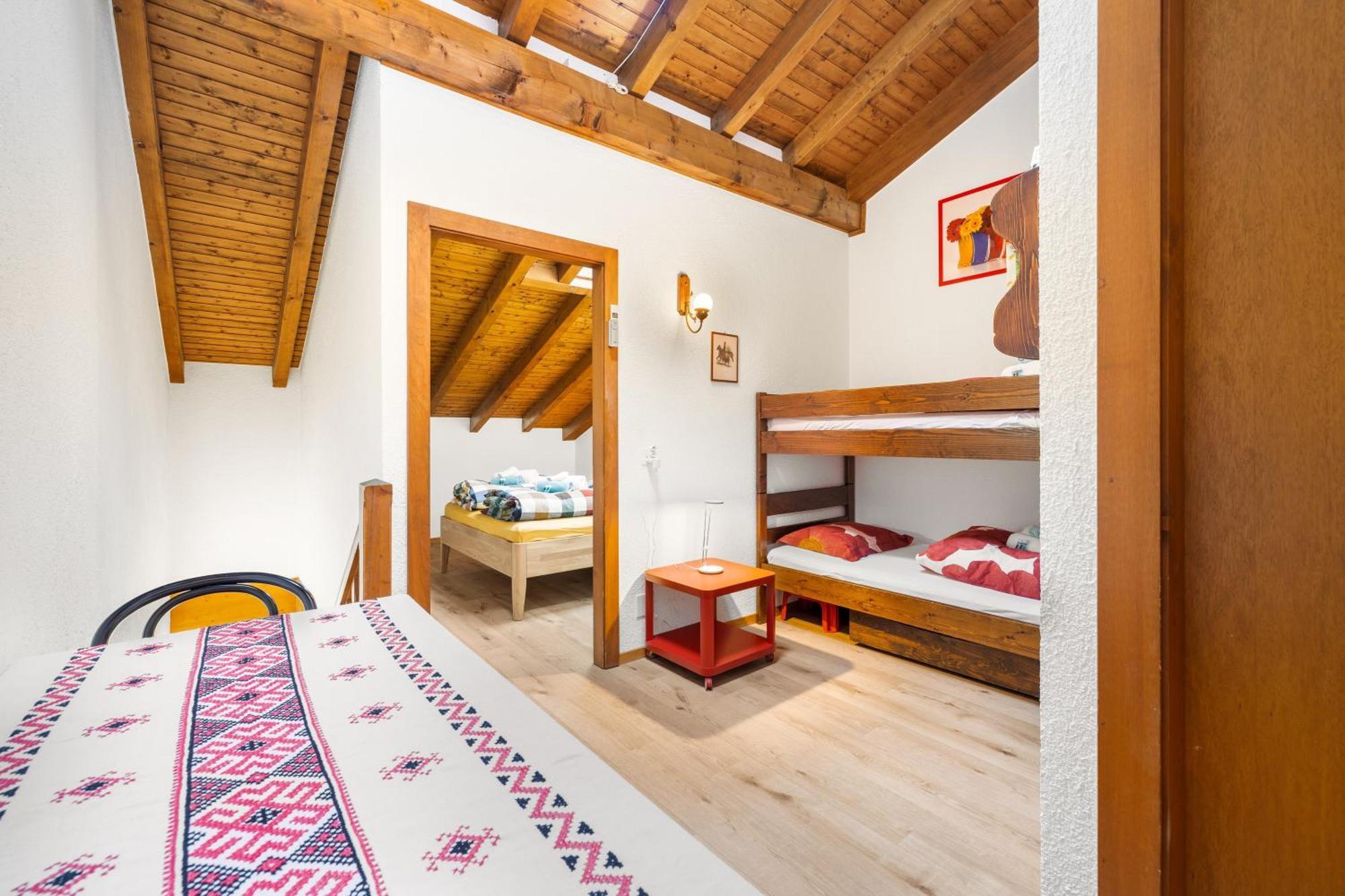 Duplex Cosy Aux Bains De Saillon Appartement Buitenkant foto